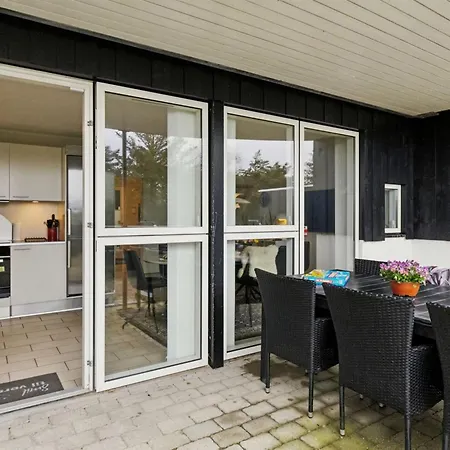 Holiday Kiris Feriehus