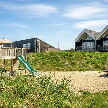 Holiday Kiris Feriehus